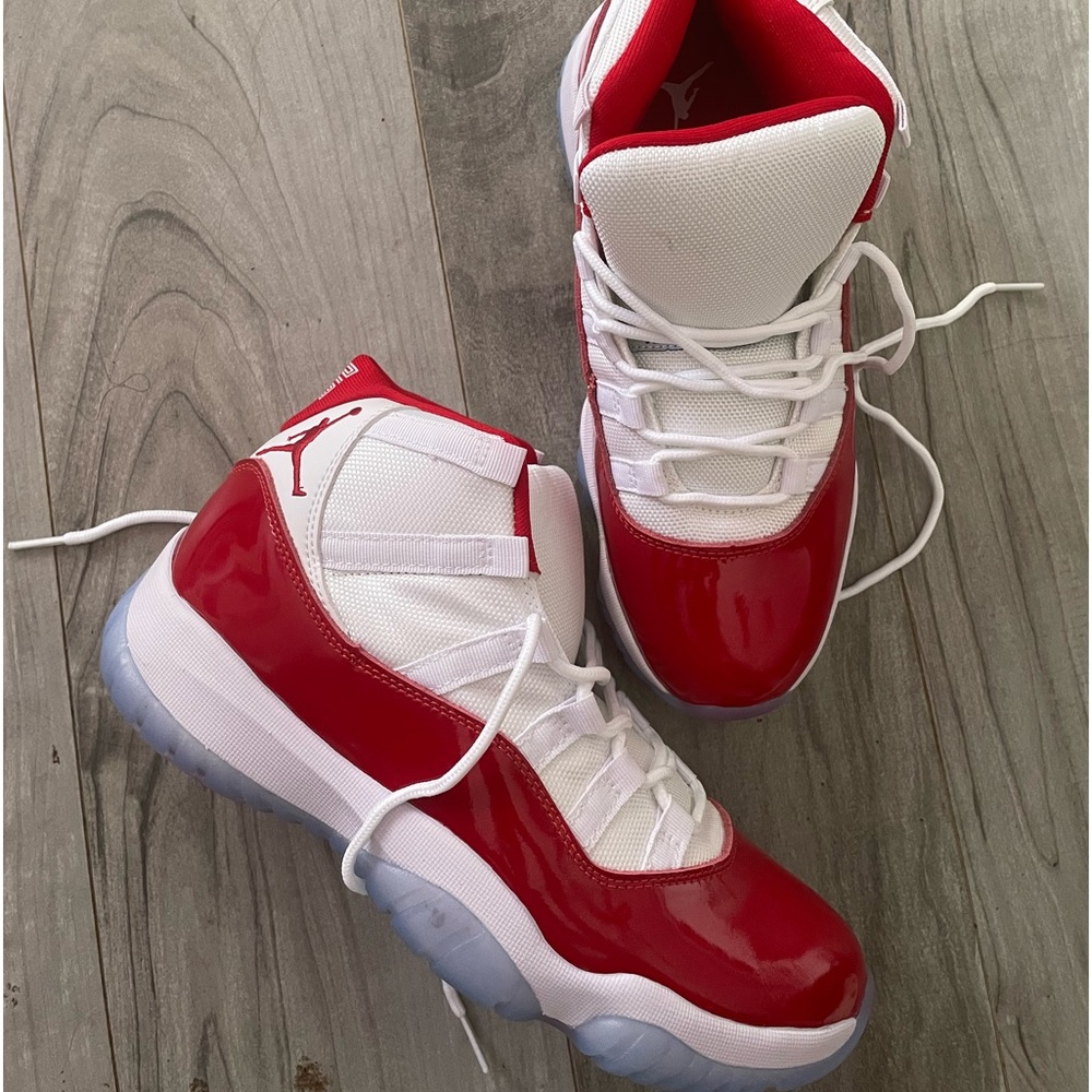 Jordan 11 “cherrys”